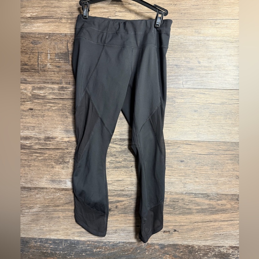Athleta Black Active Capri Leggings